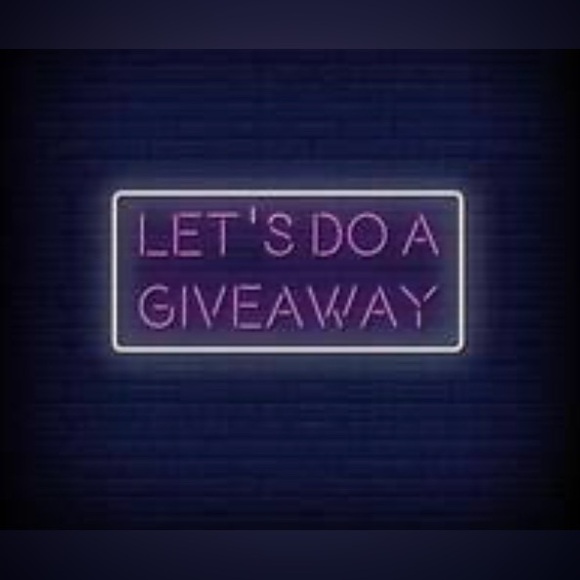 Giveaway Live Listing🎁🎁🎁Bundling gets a gift - Picture 14 of 16